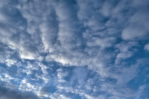 Awan Berbulu Putih Langit Biru Langit Musim Panas Biru Dengan — Stok Foto