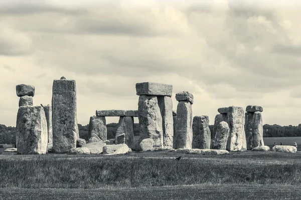 Stonehenge perto de Salisbury, Wiltshire, Reino Unido. Foto vintage . — Fotografia de Stock