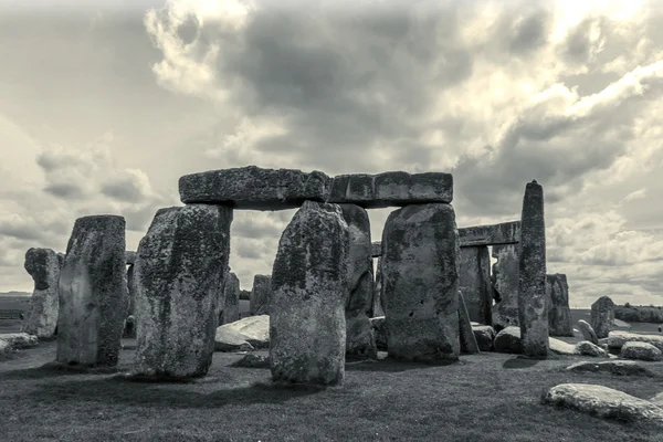 Stonehenge perto de Salisbury, Wiltshire, Reino Unido. Foto vintage . — Fotografia de Stock