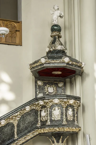 Interior da Catedral dos Santos Olga e Elizabeth, Lviv, Ucrânia — Fotografia de Stock