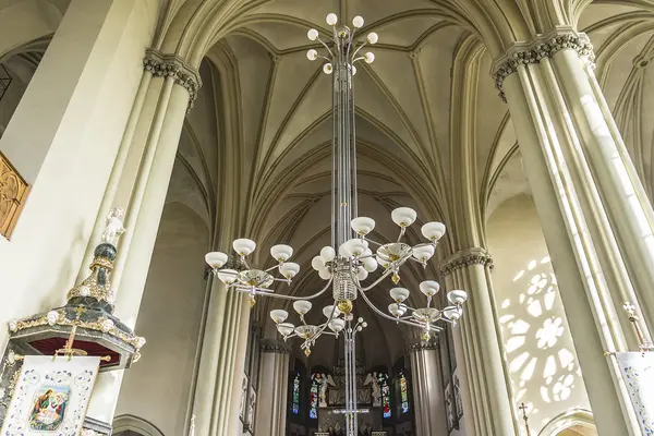 Interior de la Catedral de los Santos Olga y Elizabeth, Lviv, Ucrania — Foto de Stock
