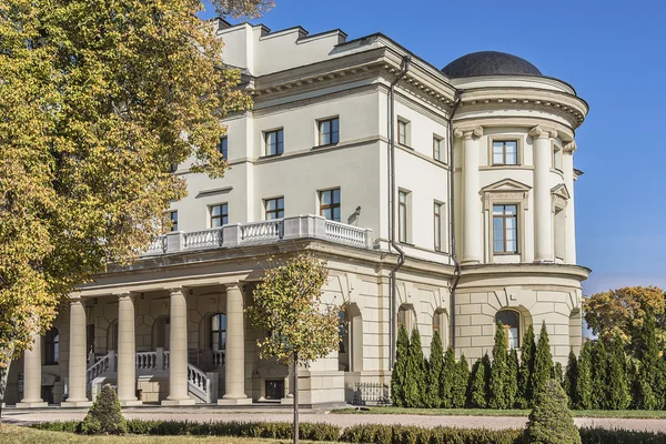 Palace of Kirill Razumovsky, Baturyn, Ukraine. — Stock Photo, Image