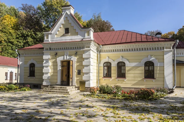 Huis van hoofd rechter-generaal Vasyl Kotsjoebej in Batoeryn, Oekraïne — Stockfoto