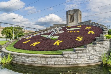 Çiçek saat Niagara Parkway, Ontario, Kanada.