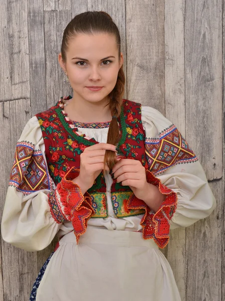 Jovem bailarina eslovaca — Fotografia de Stock