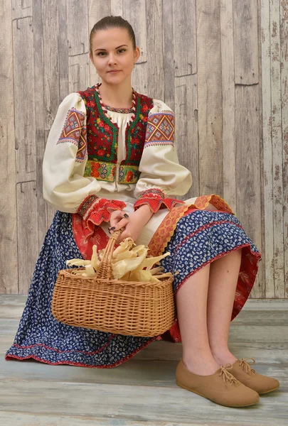 Slovenský folklor kostým — Stock fotografie