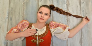 Slovakça folklor kostüm