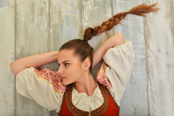 Slovakiska folklore kostym — Stockfoto