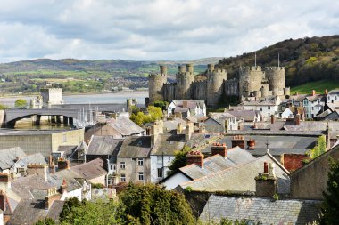 Ünlü Conwy Castle