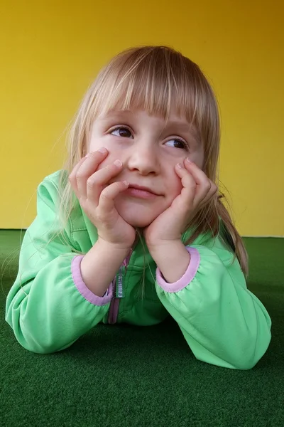 Dreaming little girl — Stock Photo, Image