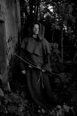 Genç Ortaçağ savaşçı 