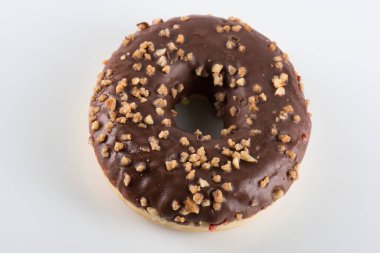 Yeni pişmiş çikolatalı çörekler. 