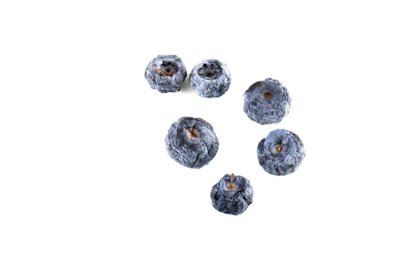 白色背景的干蓝莓 — 图库照片