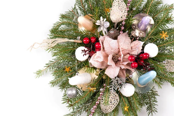 クリスマス前の時間のためのキャンドルとアドベント花輪 — ストック写真