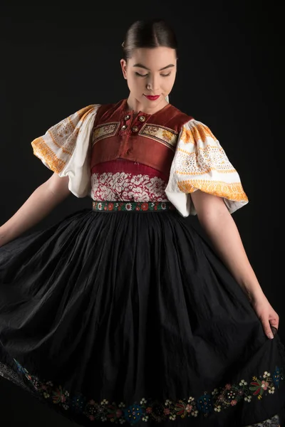 Jonge Mooie Slovak Vrouw Traditionele Jurk Slowaakse Folklore — Stockfoto