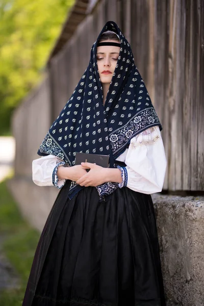 Slowakische Folklore Slowakisches Volksmädchen — Stockfoto