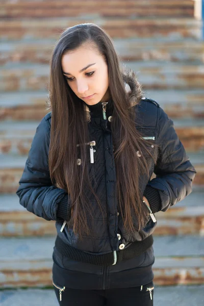 Joven hermosa mujer retrato —  Fotos de Stock