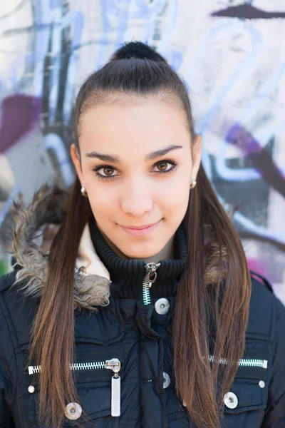 Jonge mooie vrouw portret — Stockfoto