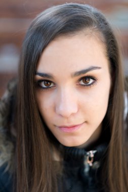 genç güzel kadın portresi