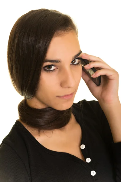 Jovem menina bonita falando ao telefone — Fotografia de Stock