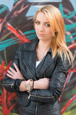 Genç güzel kadın.