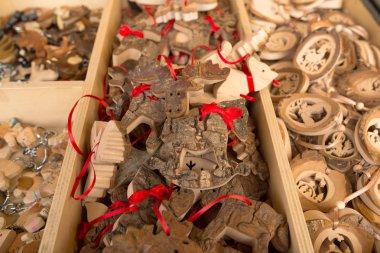 çeşitli Noel süsleri