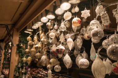 çeşitli Noel süsleri