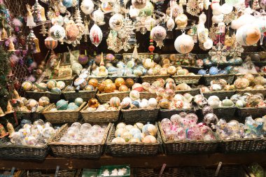 çeşitli Noel süsleri