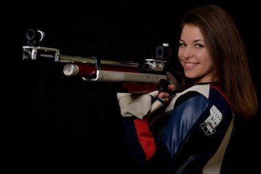 havalı tüfek ateş ile kadın eğitim spor