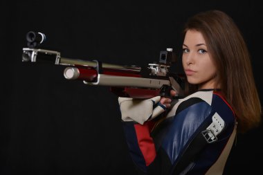 havalı tüfek ateş ile kadın eğitim spor