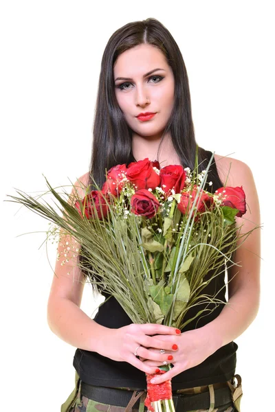 Donna con rose rosse — Foto Stock