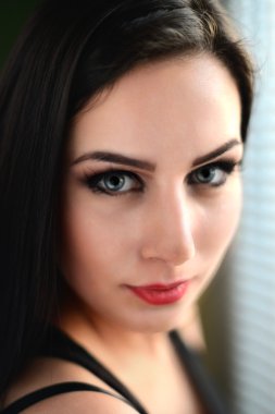 Güzel bir kadının portresi