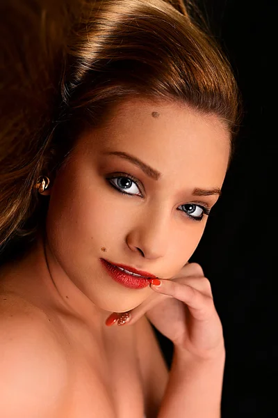 Retrato de hermosa mujer rubia modelo — Foto de Stock