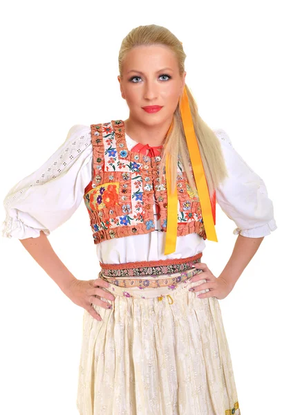 Žena oblečená na slovenský folklor šaty — Stock fotografie