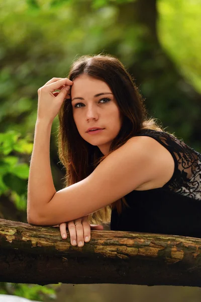 Retrato de mujer hermosa — Foto de Stock