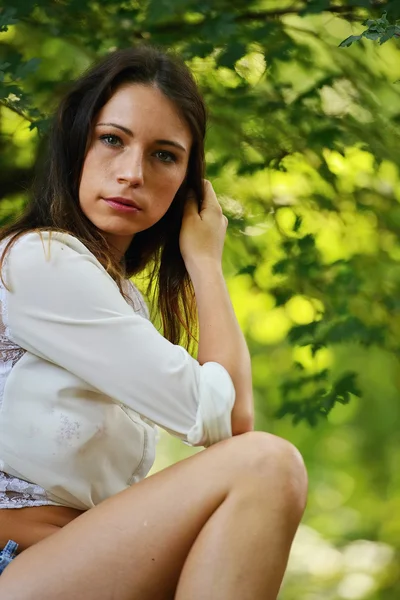 Portret van een mooie vrouw — Stockfoto