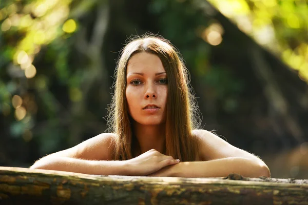 Retrato de mulher bonita — Fotografia de Stock