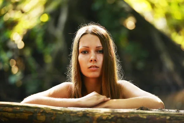 Retrato de mujer hermosa — Foto de Stock