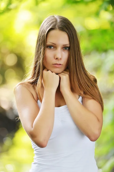 Retrato de mulher bonita — Fotografia de Stock