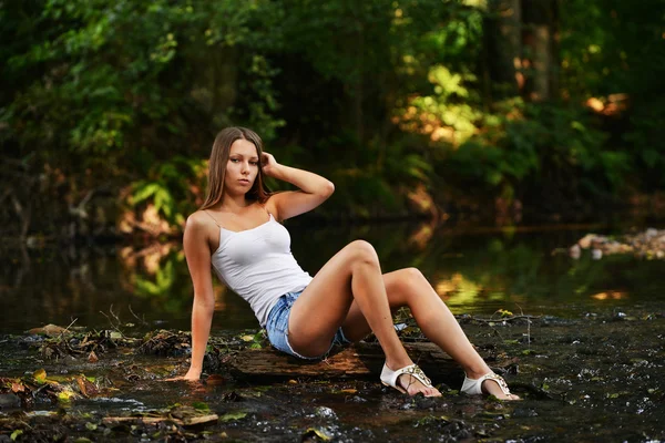 Retrato de mulher bonita — Fotografia de Stock