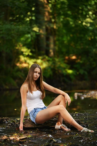 Retrato de mulher bonita — Fotografia de Stock