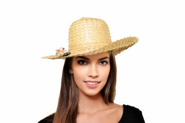 Hasır şapkalı genç kadın.