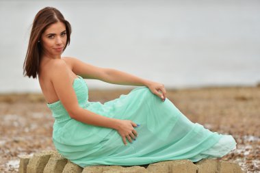 Genç güzel kadın.