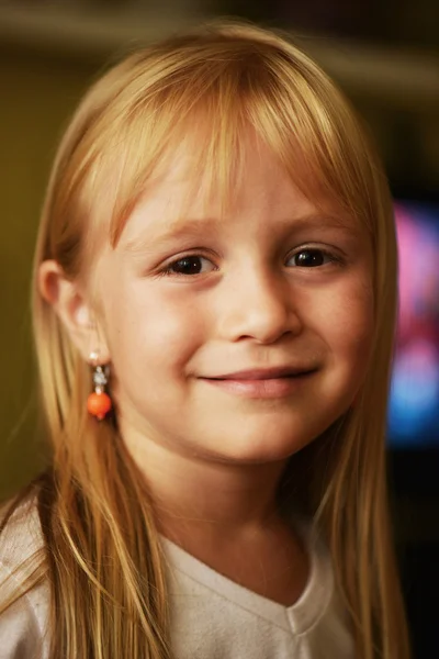 Cute little girl — Stock Photo, Image