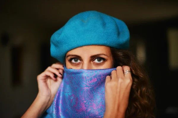 Retrato de mujer joven — Foto de Stock