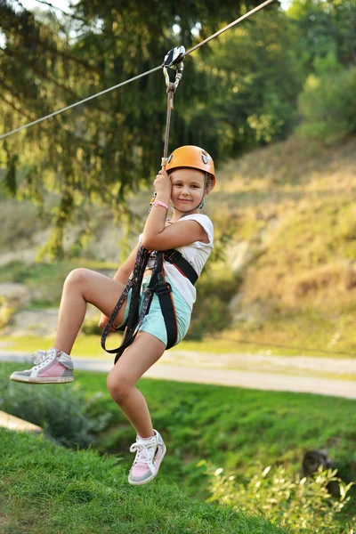 Happy girl climbing — Stock Photo, Image