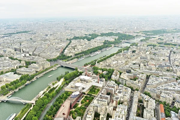 Pariser Stadtbild aus Eiffel — Stockfoto