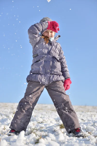 Little girl outdoors — Stock Photo, Image