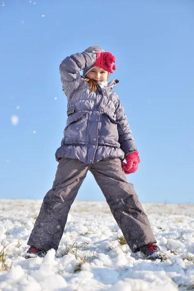 Little girl outdoors — Stock Photo, Image