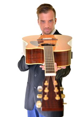 Gitar öğretmeni izole